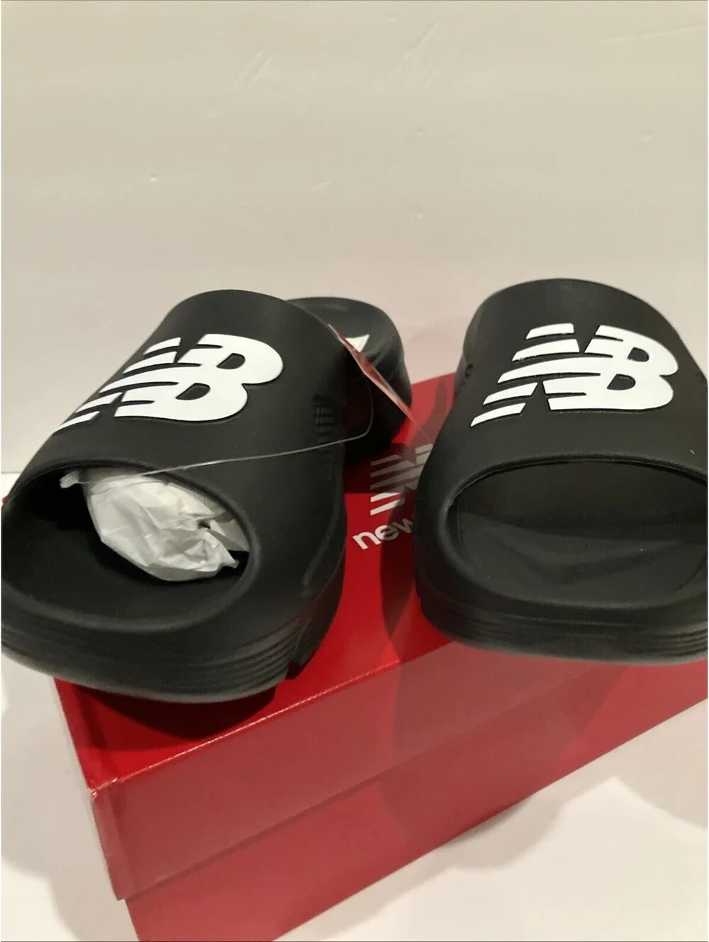New Balance Fuel Cell Slide Men's Size  8 D Black White Recovery Sandals NEW